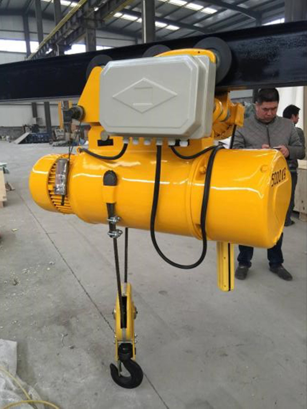 CD1 Electric Hoist1